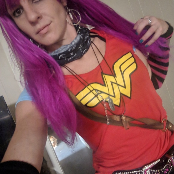 Meet your Posher, Star - Picture 2 of 7